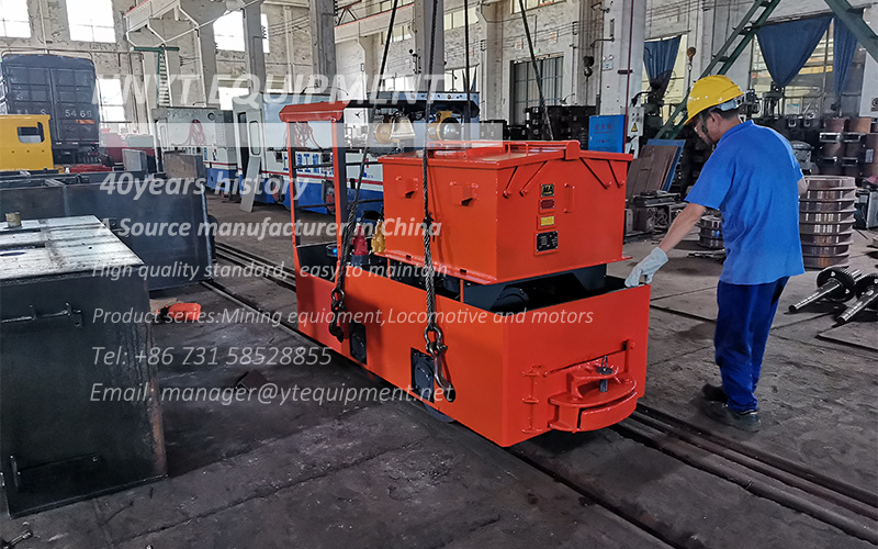 explosion-proof 2.5 ton battery locomotives delivery 2.jpg