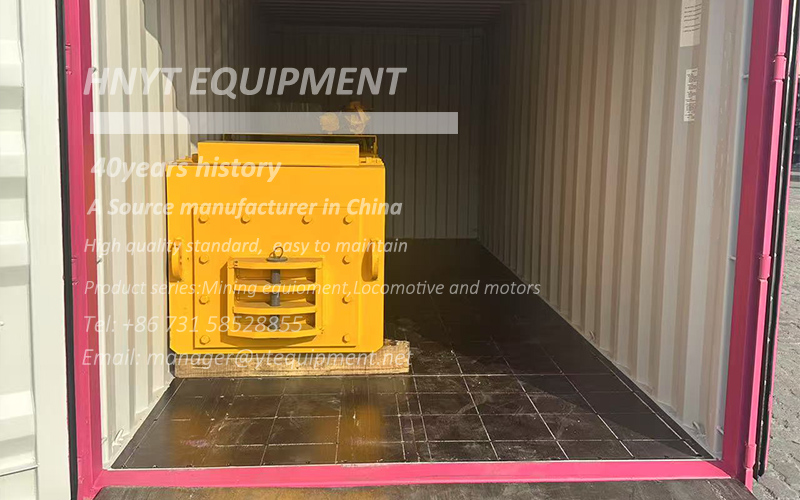 Export of 10 ton trolley wire Xiangtan locomotives 1.jpg